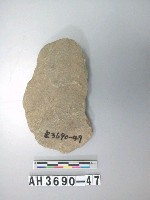 藏品(小型片狀舌刃打製石斧)的圖片